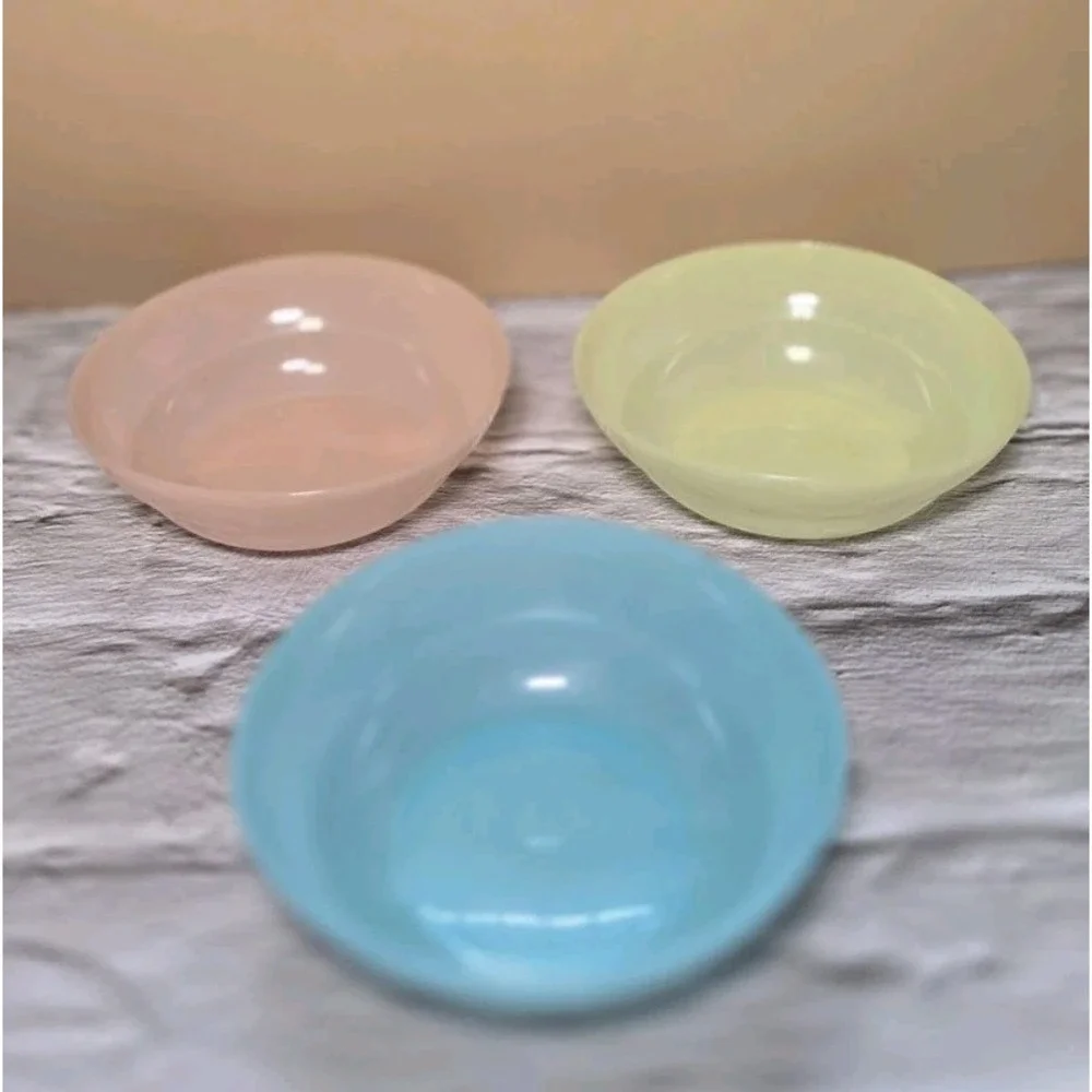 Tupperware Pastel Mini Bowls #154 Set Of Three Bowls No Lids Blue, Yellow,...